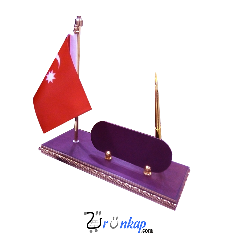 Bayraklı deri masa isimliği