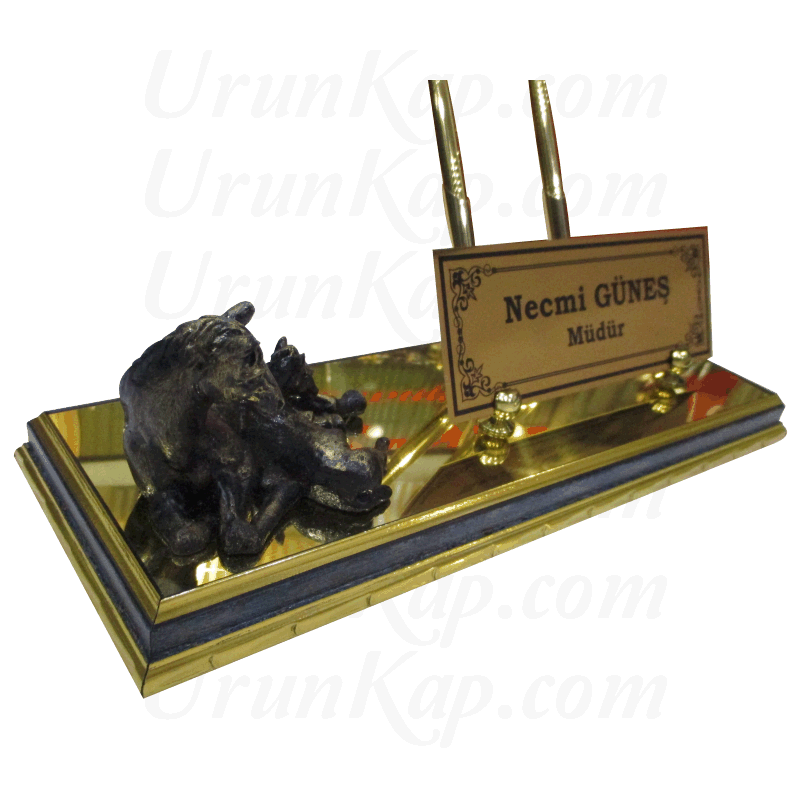 at fig&uuml;rl&uuml; masa isimliği