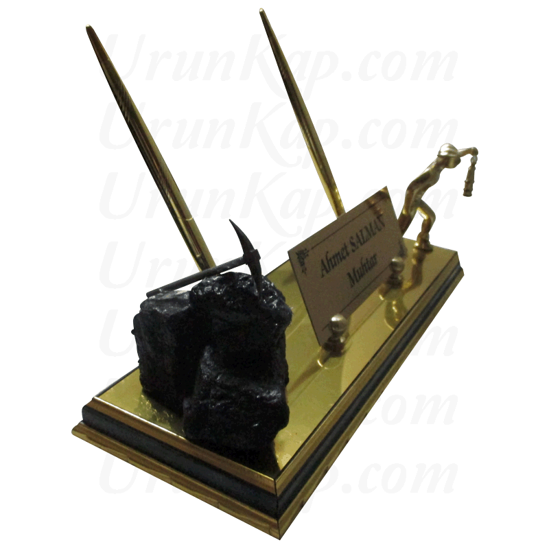 k&ouml;m&uuml;rl&uuml; masa isimliği