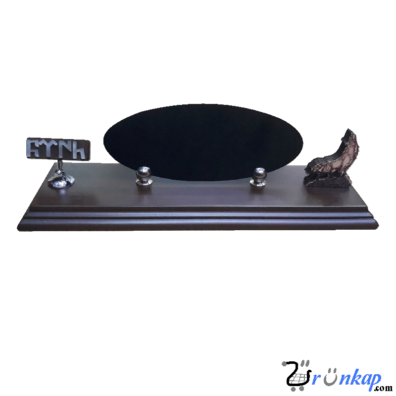 kurt fig&uuml;rl&uuml; masa isimliği